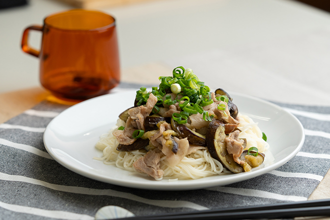茄子と豚肉の甘辛炒めそうめん
